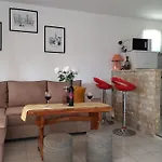 With Parking Space - 24546 רוגוזניצה