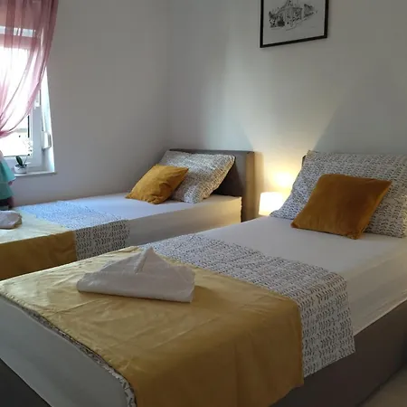 With Parking Space - 24546 Rogoznica (Sibenik-Knin)