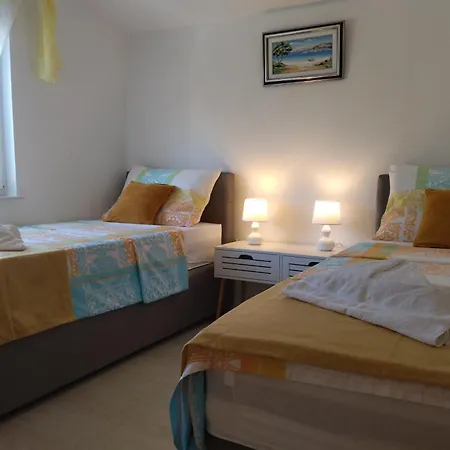 With Parking Space - 24546 Apartment Rogoznica (Sibenik-Knin)