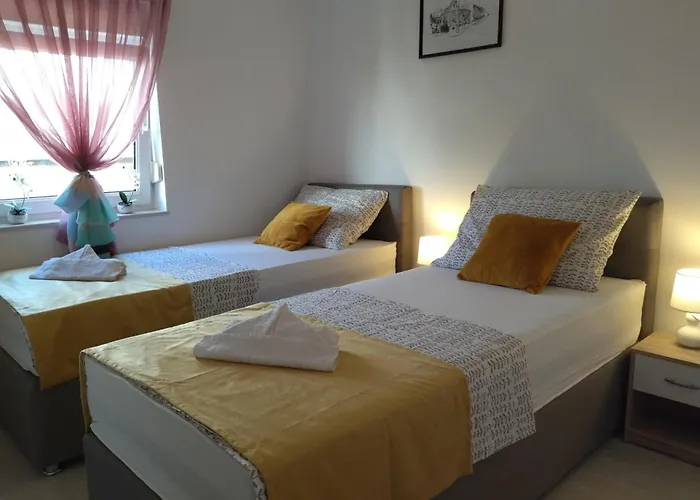 With Parking Space - 24546 Rogoznica (Sibenik-Knin)