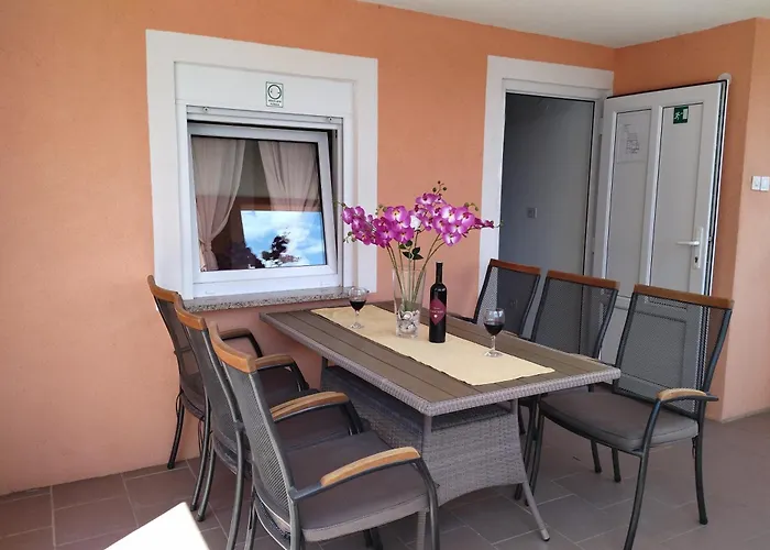 With Parking Space - 24546 Appartement